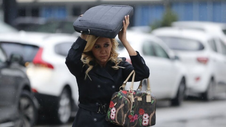 Dikkat Meteoroloji uyardı! 2 bölgede sağanak!