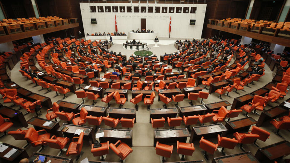 Güvenlik soruşturması tekliften çıkarıldı