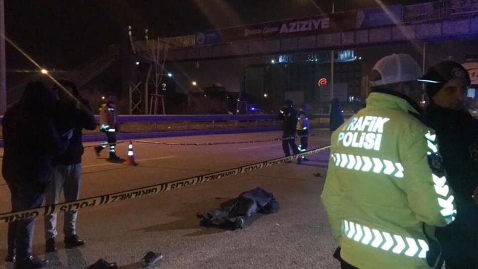 Aracın altında kalan üniversiteli öldü