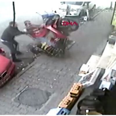 Gaz kolu kilitlendi! Öyle bir şahlandı ki!