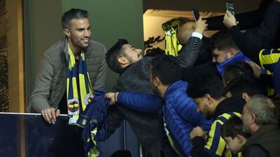 Robin van Persie derbide