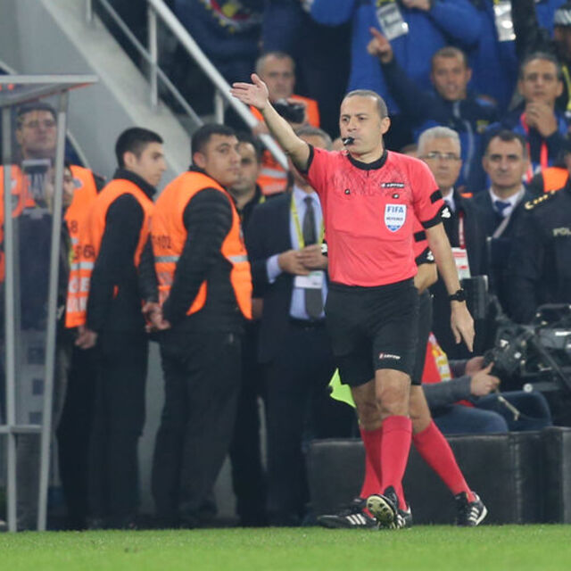 VAR 'penaltı' dedi!
