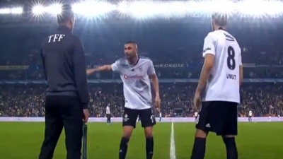 Burak Yılmaz'dan olay tepki