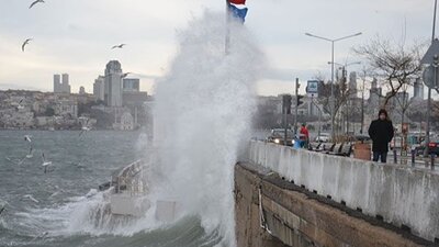 Deniz ulaşımına lodos engeli