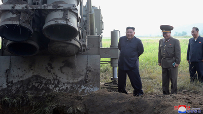 Kim 'yılbaşı sürprizine' hazırlanıyor