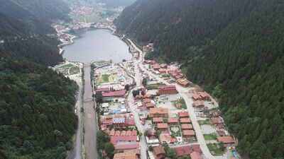 Uzungöl'de yıkım başladı