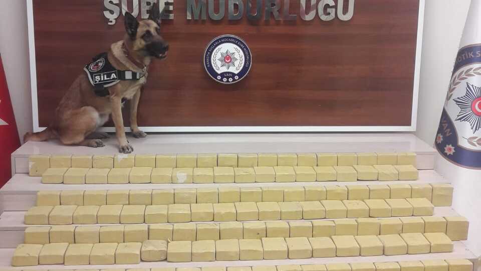 Otobüsün tabanına eroin zulalamışlar