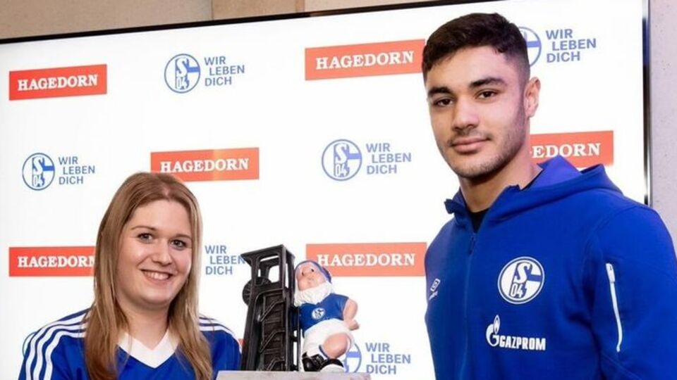 Schalke 04'de ayın oyuncusu Ozan Kabak