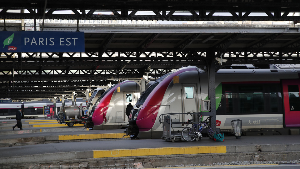 Fransa'da günlük hayat durma noktasına geldi!