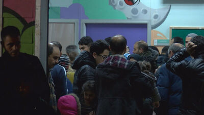 Hastanelerde yoğunluk! Sağlık personelleri bile hasta...