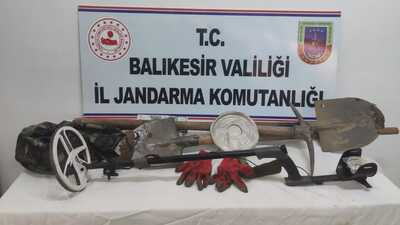 Ormanda defineye suçüstü