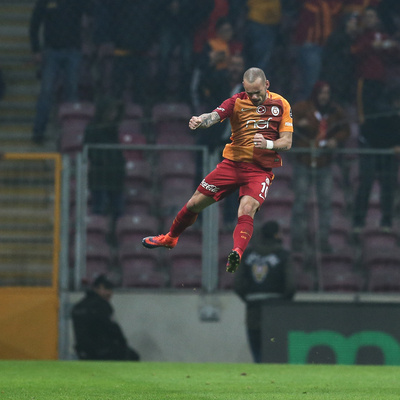 Sneijder'in jübilesinde yıldızlar geçidi!