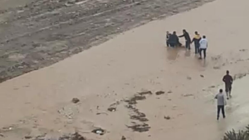 Sele kapılan çocuğu böyle kurtardılar!