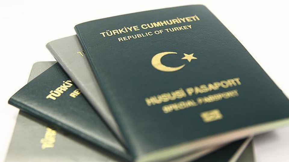 İhracatçıya hususi pasaport hakkı 4 yıla çıkarıldı