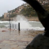 Batıda sağanak, doğuda kar!