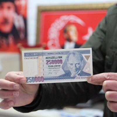 Paradaki detayı gördü! 250 bin TL istiyor