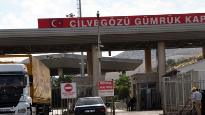 DEAŞ'lılar kamptan kaçıp teslim oldu