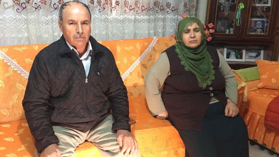 HDP önünde eylem yapan anne kızına kavuşuyor