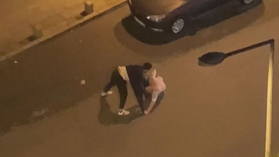 Kameraya yansıdı! Trafikte serbest güreş!