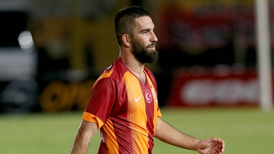 Arda Turan göz kırptı!