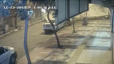 Faciadan dönüldü! Çatı böyle uçtu