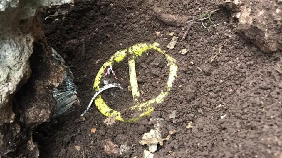 Kaya altındaki patlayıcı imha edildi