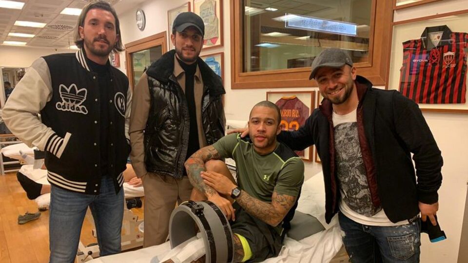 Yusuf Yazıcı'dan Depay'a ziyaret