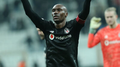 Atiba'dan heykel yorumu!