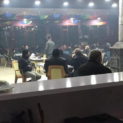 Kumar oynamak için otobüs servisi