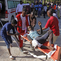 Somali'de dehşet günü: İkisi Türk, 90 ölü