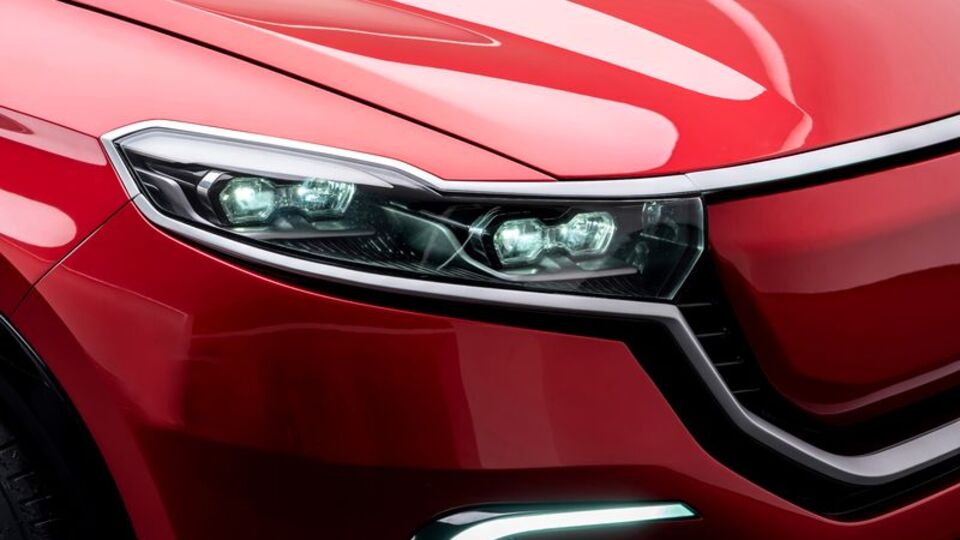 Rekabette eli güçlü