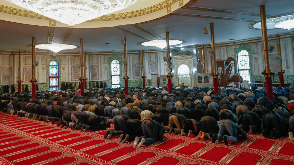 Belçika 'yerli imamları' tartışıyor