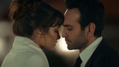 Azize Kartal'ı vuracak mı?