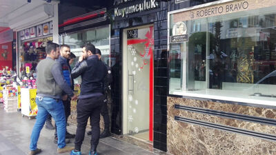 Önce tavanı sonra kasayı deldiler! Tam 20 kilo altın!