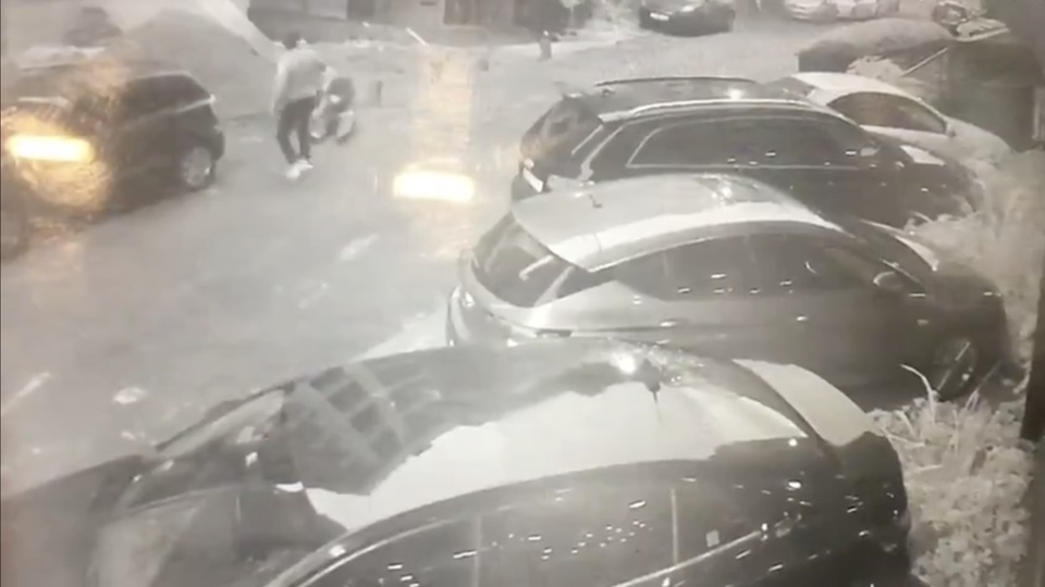 Talat Atilla'nın avukatına yumruklu saldırı