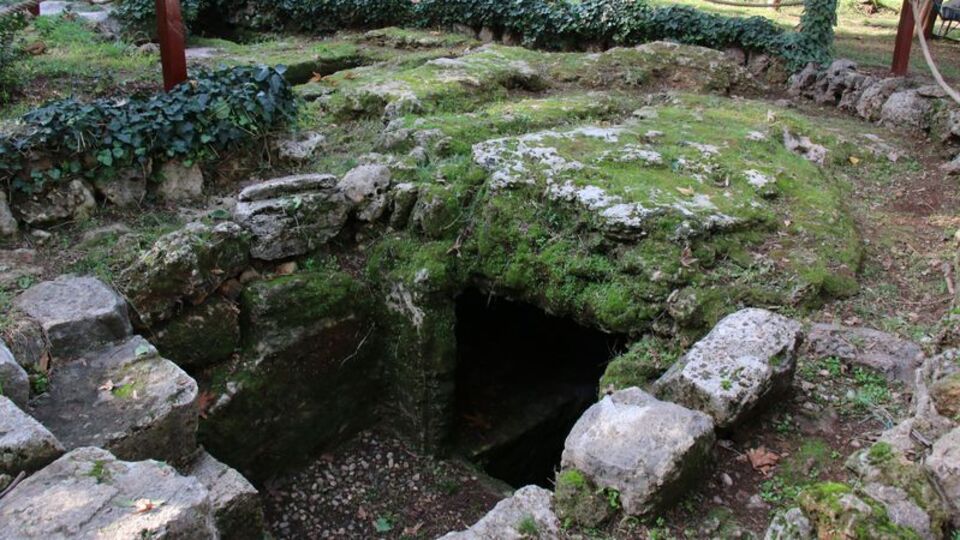 Tarih fışkırıyor