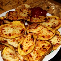 Kuzineli sobada kaşarlı patates