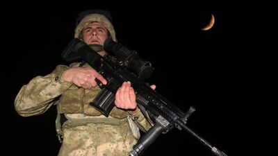 Yeni yıla elleri tetikte girdiler