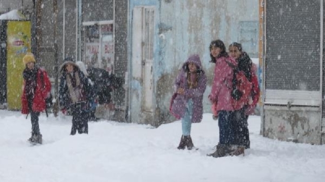Van'da okullar bugün tatil mi?