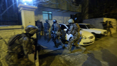 Yabancı zehir çetesine şafak baskını