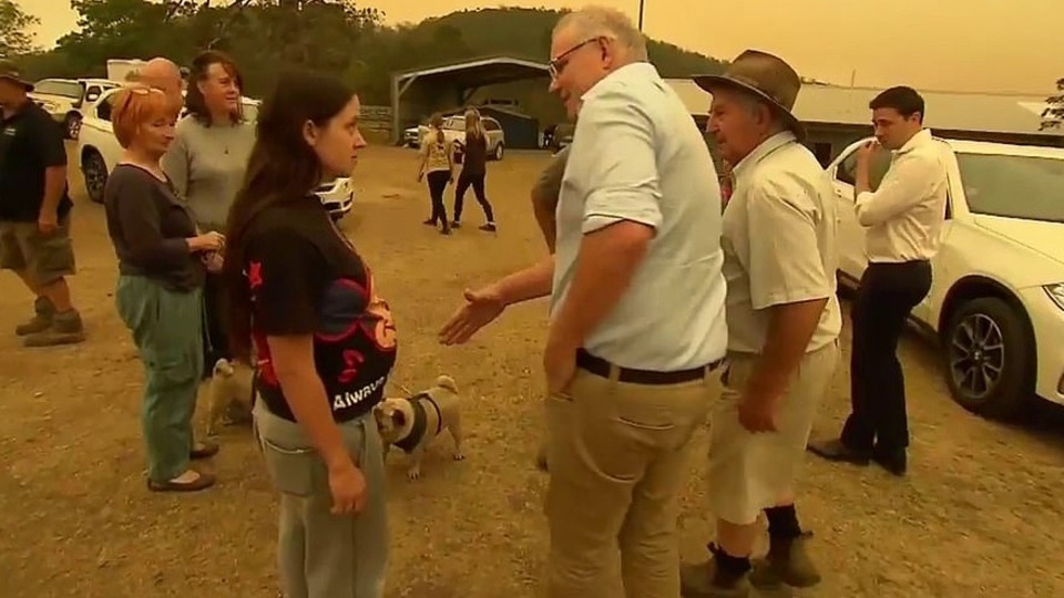 Felaketzedeler başbakanı kovdu