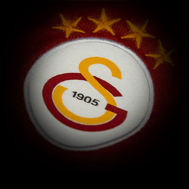 Savunmaya dünyaca ünlü yıldız!