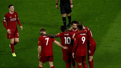 Liverpool adım adım şampiyonluğa!