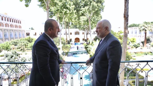 Çavuşoğlu, Zarif ile telefonda görüştü