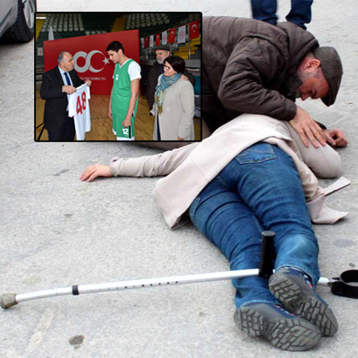 Elini tutup "Ne olur dayan karıcığım" diye seslendi