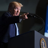 Trump'tan İran'a tehdit: Vururuz!