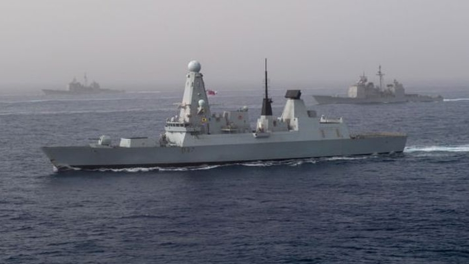 İngiltere'den Hürmüz Boğazı'na 2 savaş gemisi