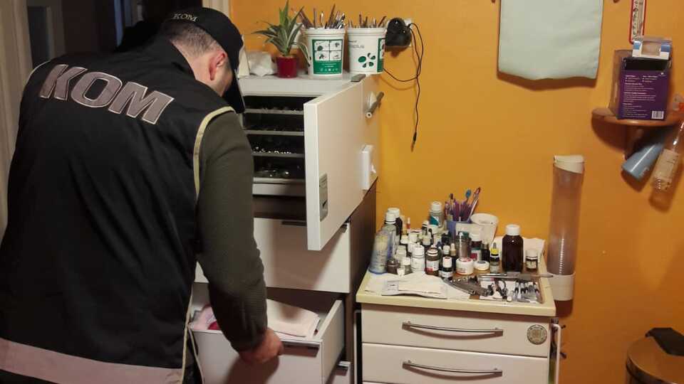 Sahte dişçiden cephanelik çıktı!