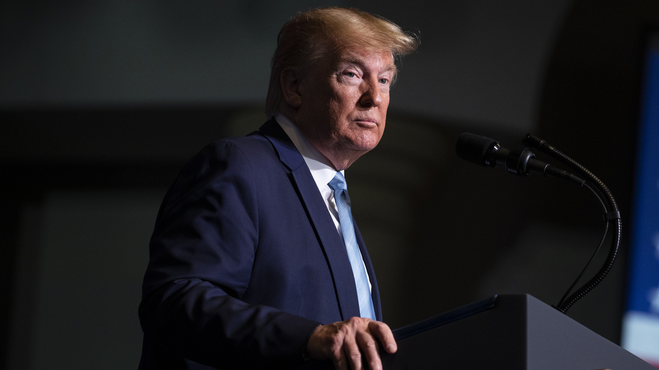 Trump'ın tehdit tweetlerine İran'dan yanıt: Takım elbiseli terörist