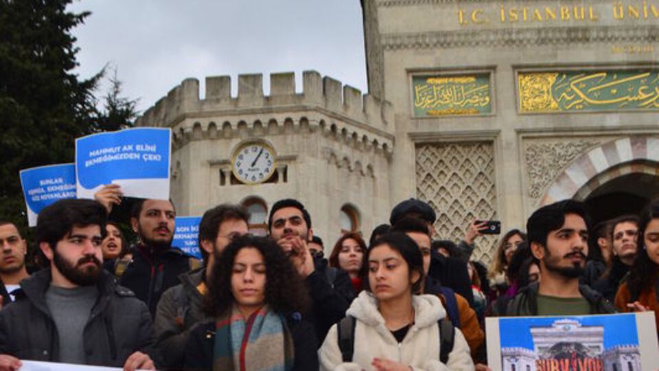 İstanbul Üniversitesi'nde yemek zammı iptal!